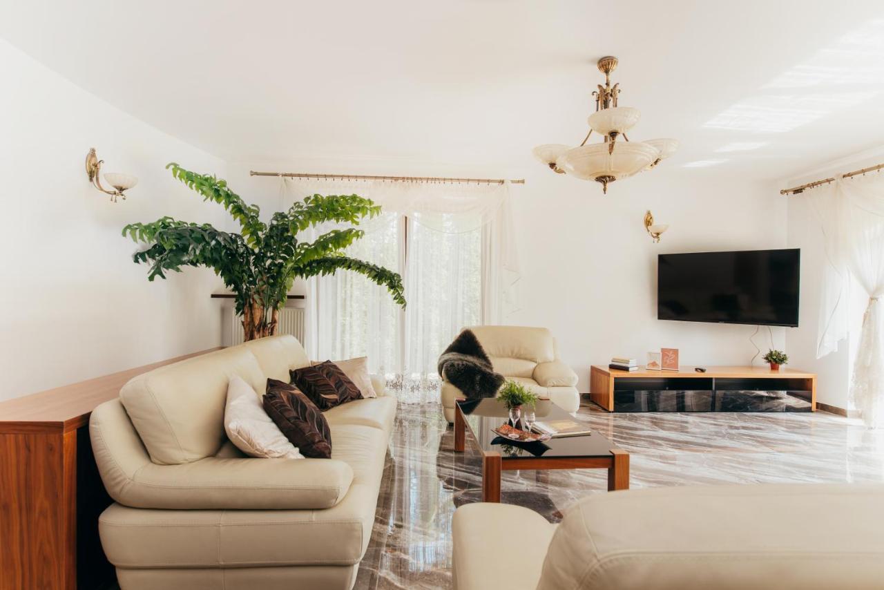 Zarabie Residence Myslenice ภายนอก รูปภาพ